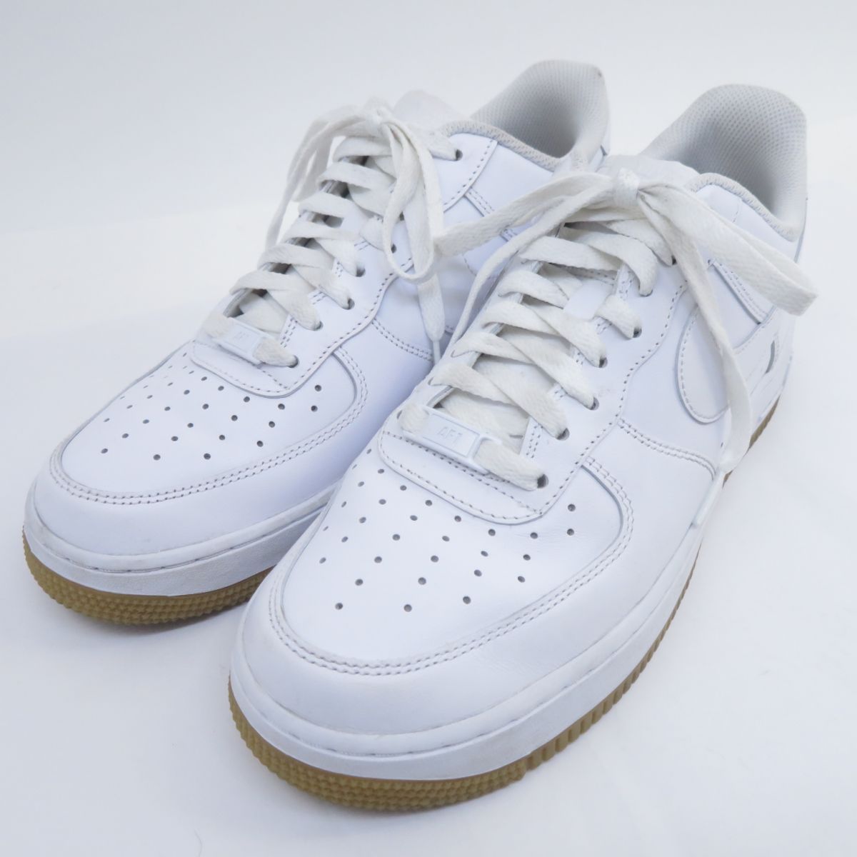 NIKE AIR FORCE 1 