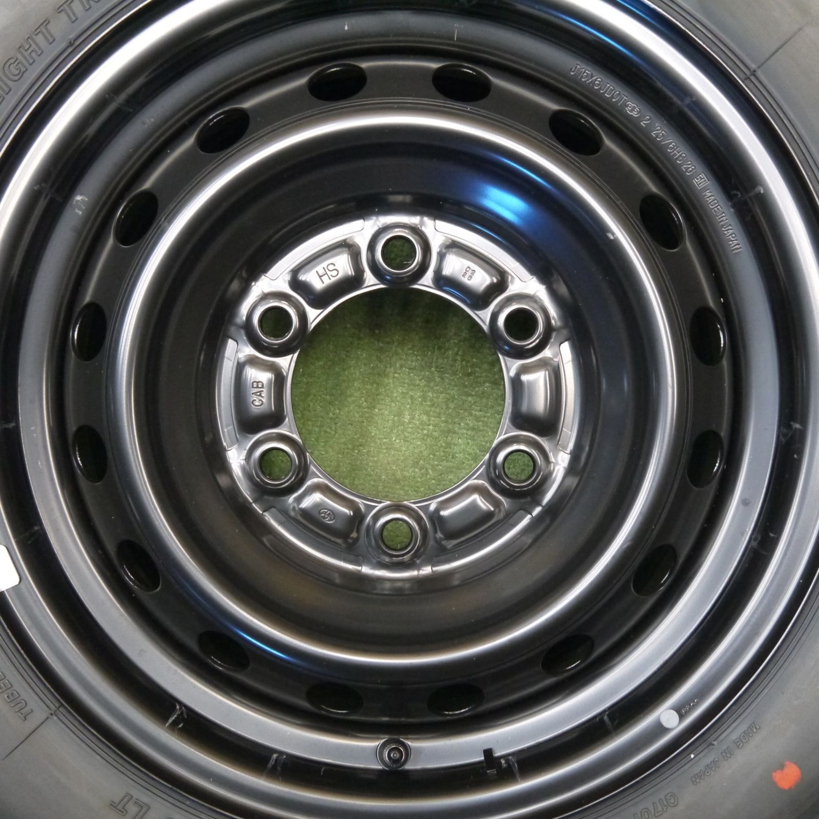 新車外し！25年☆トヨタ 200系 ハイエース 純正 スチール 195/80R15 