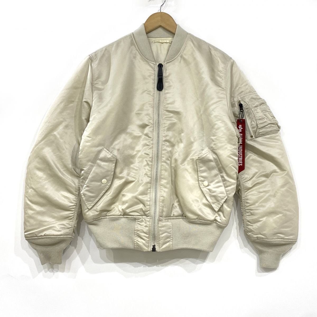 人気定番 ALPHA INDUSTRIES アルファ インダストリーズ MA-1 フライトジャケット リバーシブル MIL-J-82790J Mサイズ  ※中古