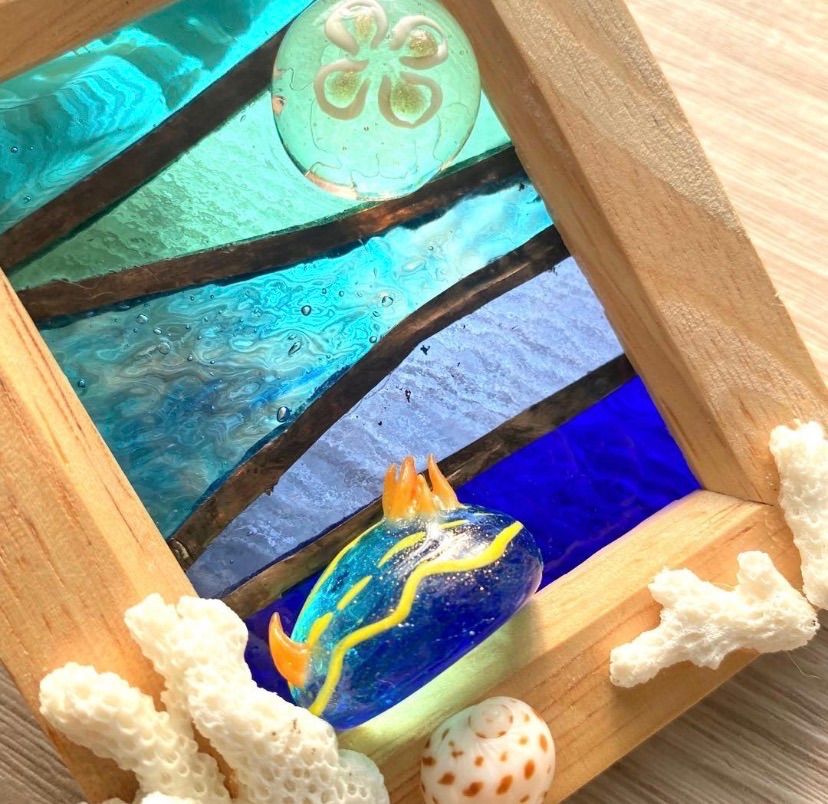 海とウミウシ❣️クーポンあり❣️ステンドグラス サンキャッチャー