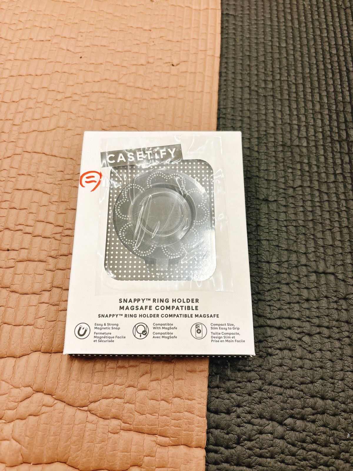 CASETiFY MagSafe対応スマホリング Rhinestone Romance - メルカリ