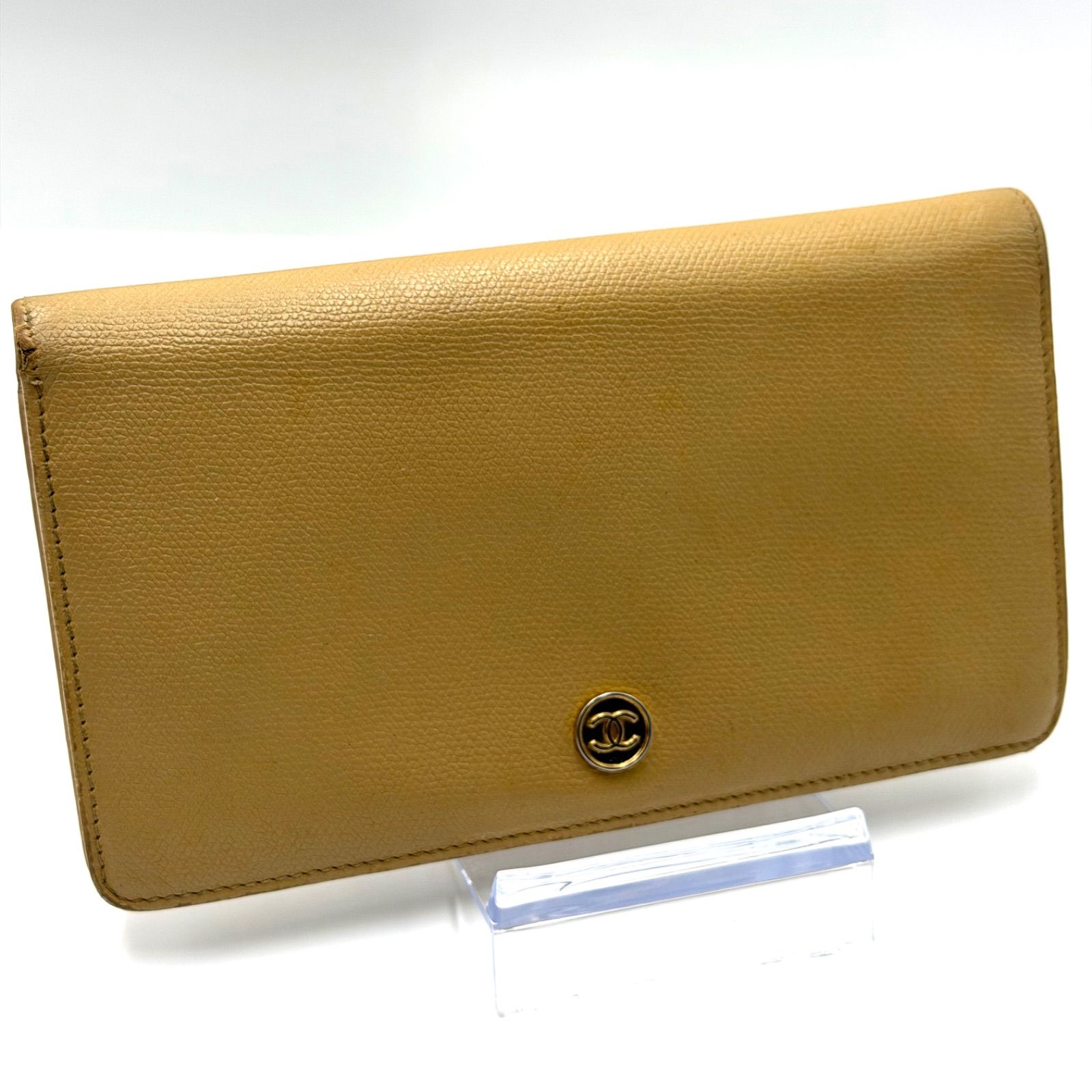 シャネル CHANEL ココボタン 二つ折り財布 お札入れ 男女兼用 シャネル CHANEL ココボタン 二つ折り財布 お札入れ 男女兼用