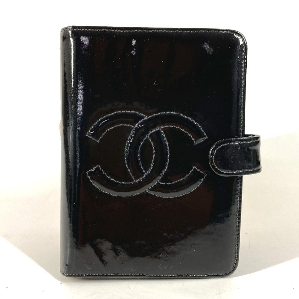 CHANEL シャネル 手帳カバー CC ココマーク ロゴ パテントレザー CHANEL シャネル 手帳カバー CC ココマーク ロゴ パテントレザー