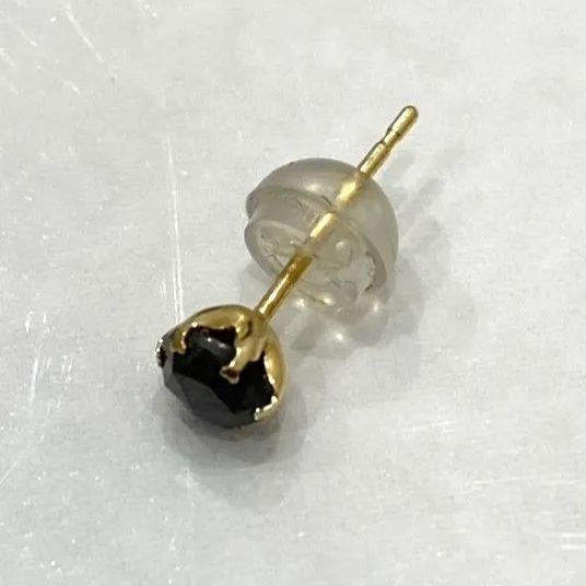 LION HEART ライオンハート 片耳用 K18 ブラックダイヤモンド ピアス 