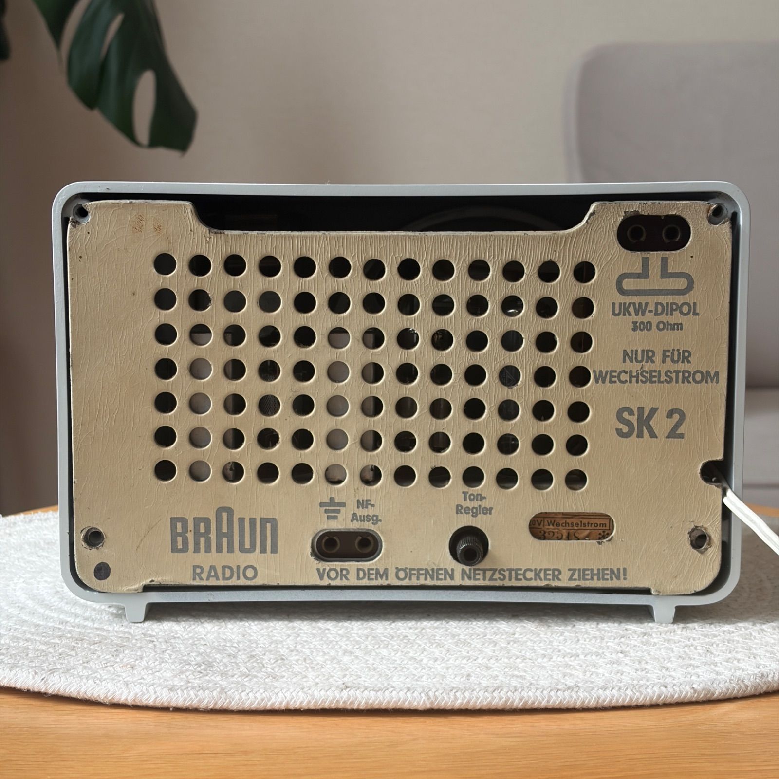 超希少！】BRAUN ブラウン 『SK2』真空管ラジオ 国内対応 オーディオ
