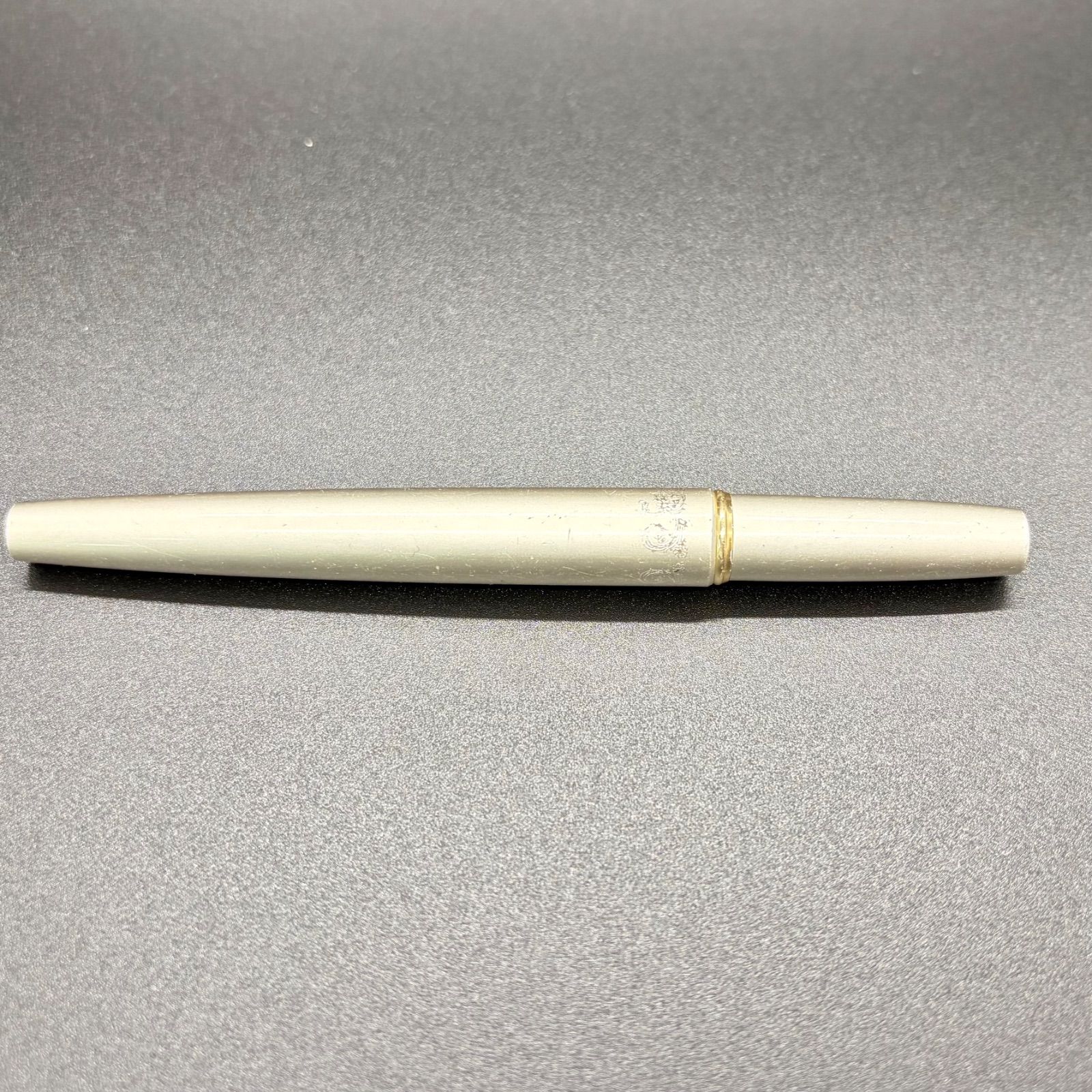 21K/洗浄済】Sailor セーラー万年筆 21金ペン先 彫刻装飾 ヴィンテージ