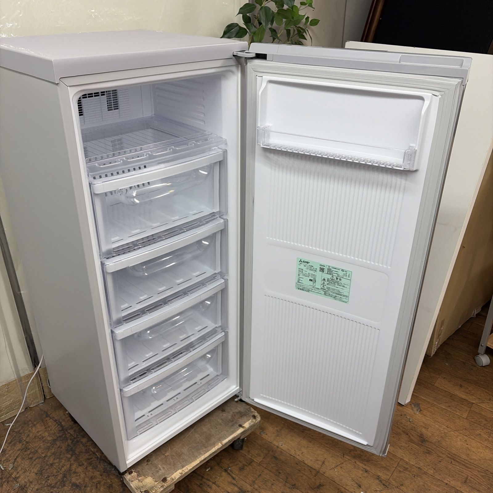 名古屋市近郊配送設置無料】R340 ☀️ 三菱電機｜Mitsubishi 冷凍庫 20 