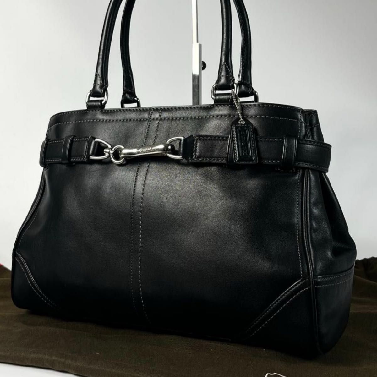 美品 COACH コーチ ハンプトンズ ハンドバッグ トートバッグ 黒 レザー 