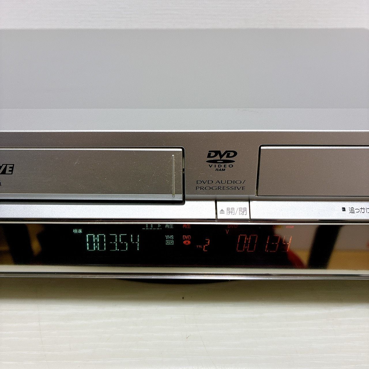 T11105410 【整備品】 Panasonic パナソニック DIGA VHS/DVD 一体型