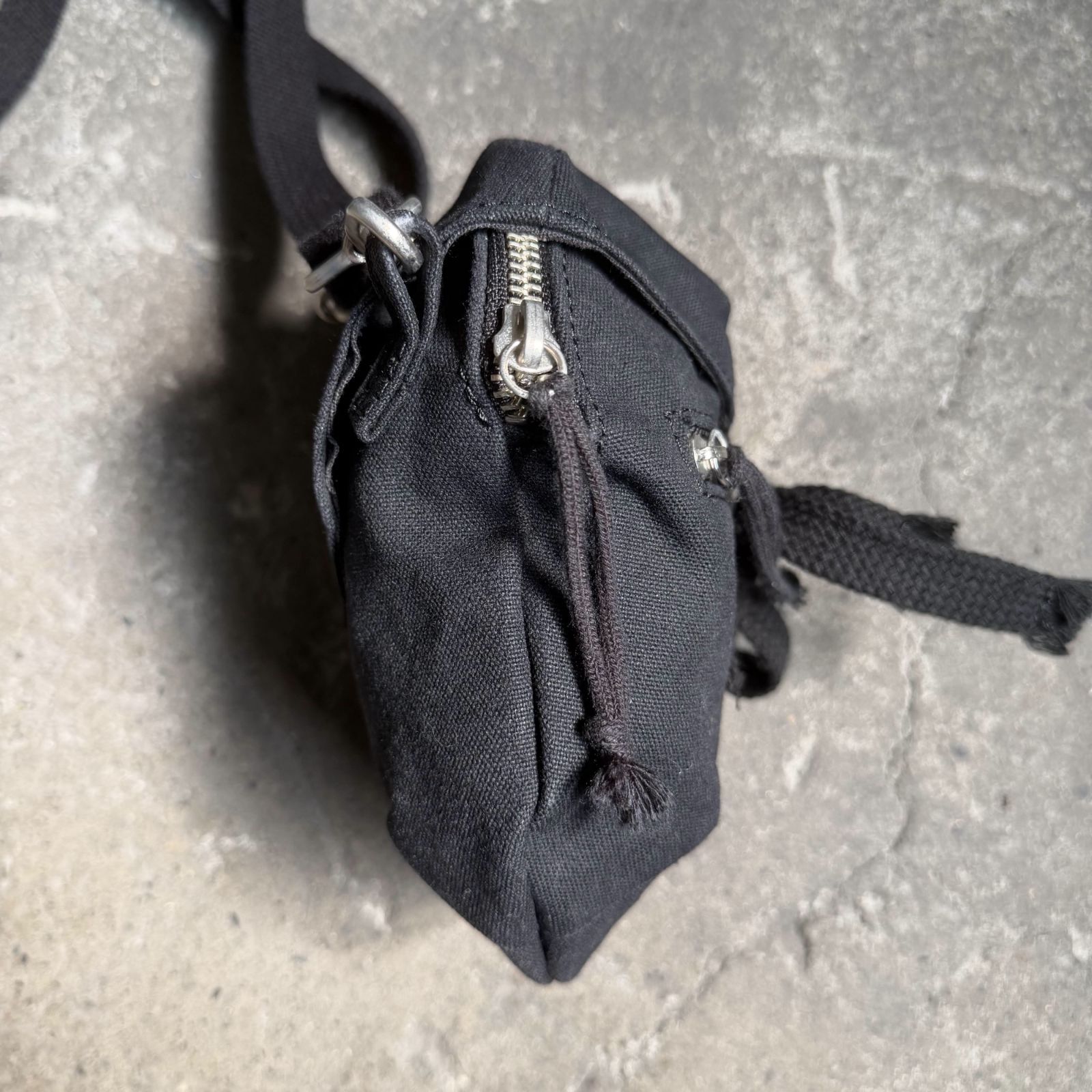 SOSHIOTSUKI Suitou Bag キャンバス ブラック ソウシオオツキ 水筒 