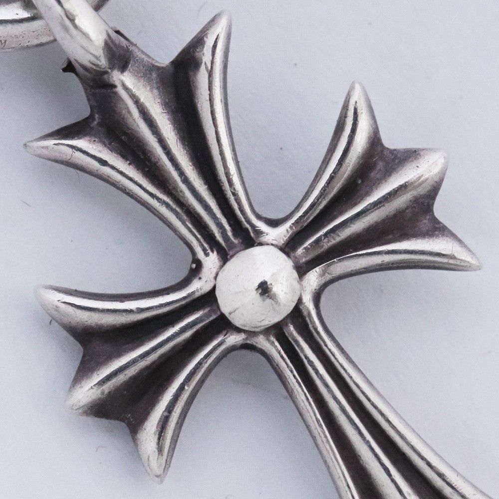 CHROME HEARTS タイニーCHクロスチャーム シルバー - メルカリ