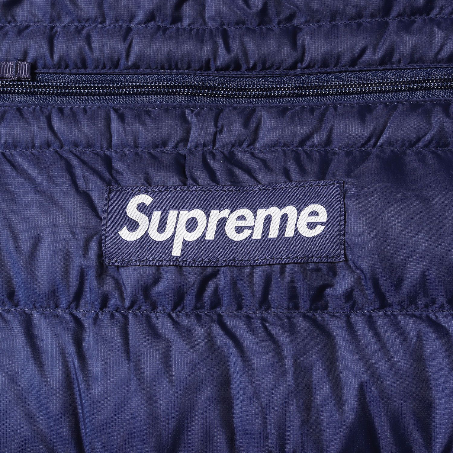 Supreme プルオーバーダウンジャケット 青 Supreme（ダウンジャケット ・ ブルー・ネイビー/青色系）のフリマ