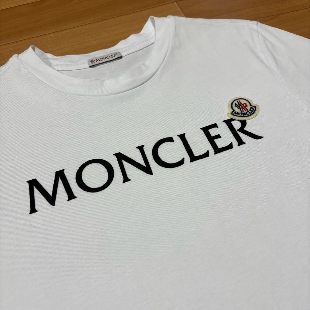 モンクレール 文字ロゴ ホワイト XS Tシャツ 国内正規品 5S335 - メルカリ