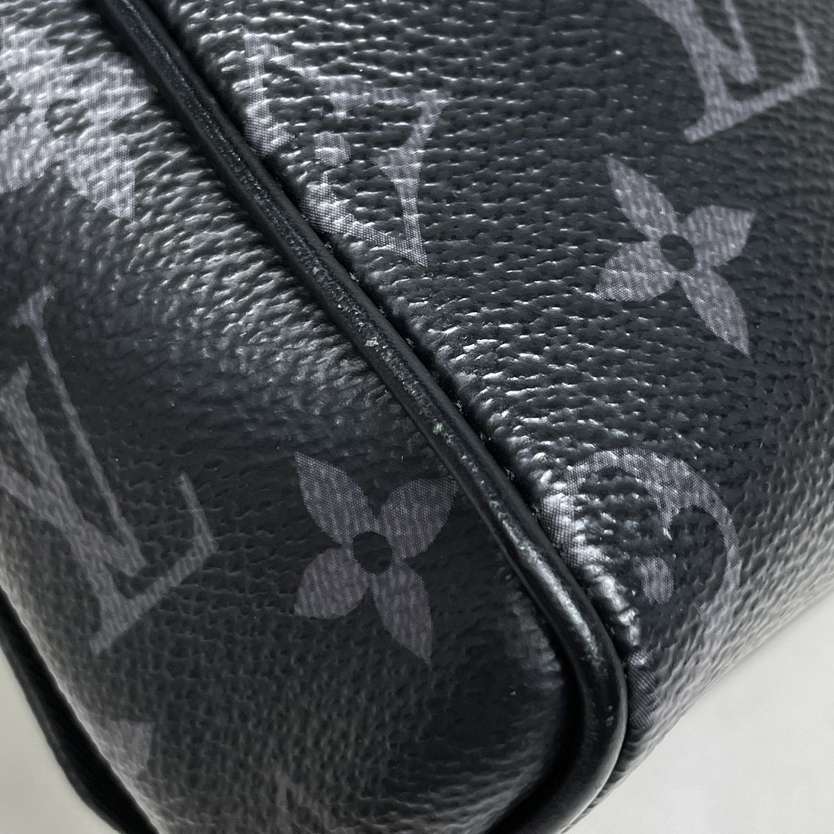 ルイ・ヴィトン Louis Vuitton ディストリクトPM NM 肩掛け 斜め掛け 