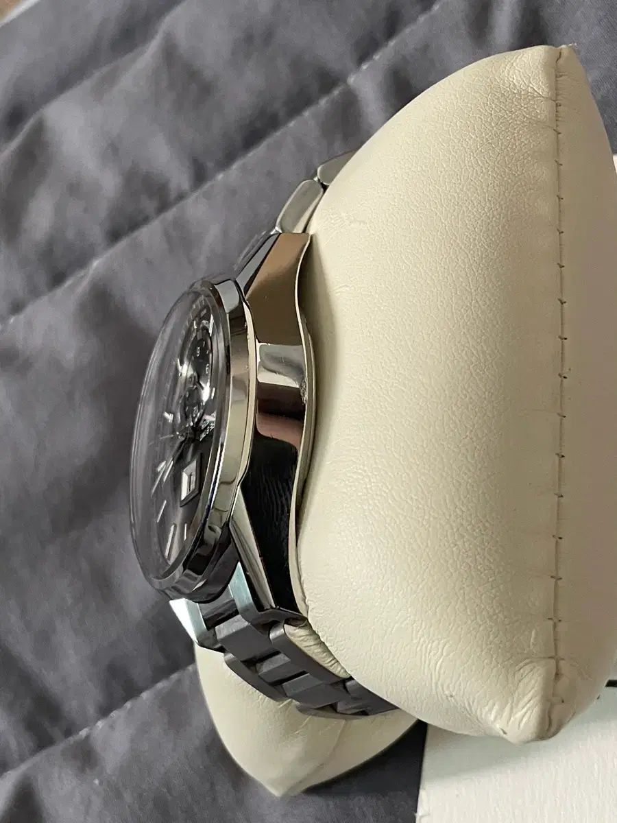 カレラ キャリバー8