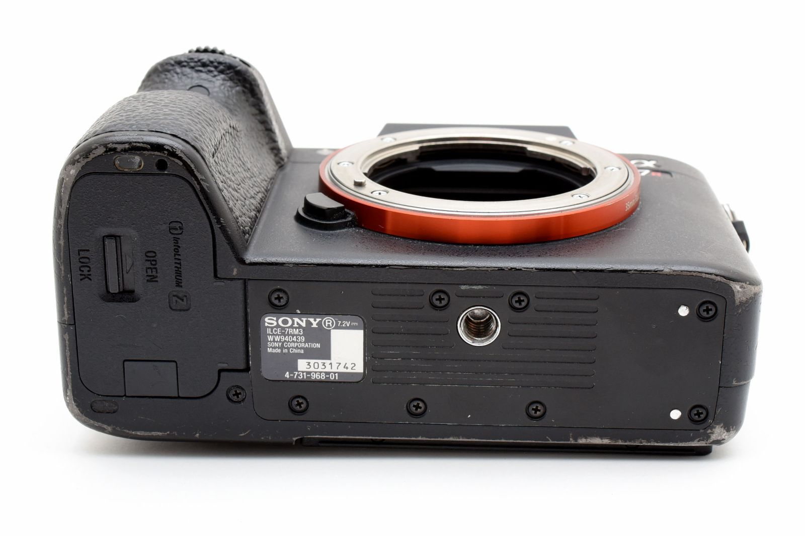 ☆良品☆ ソニー SONY α7RIII ボディ ILCE-7RM3 《ショット数28998回 