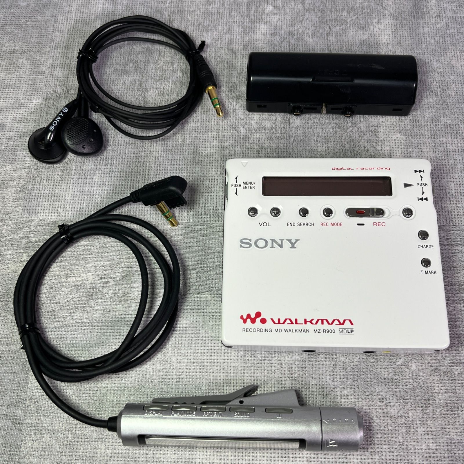動作品 現状品 SONY ソニー MZ-R900 MDウォークマン ポータブルMD