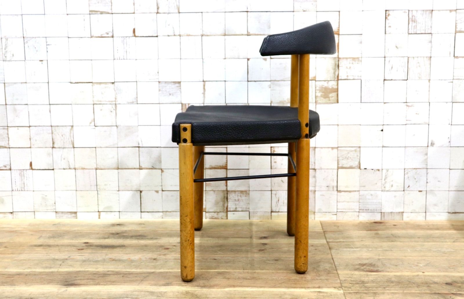 希少品 カッシーナ 「StrassleCollection」 レオナルドチェア 希少
