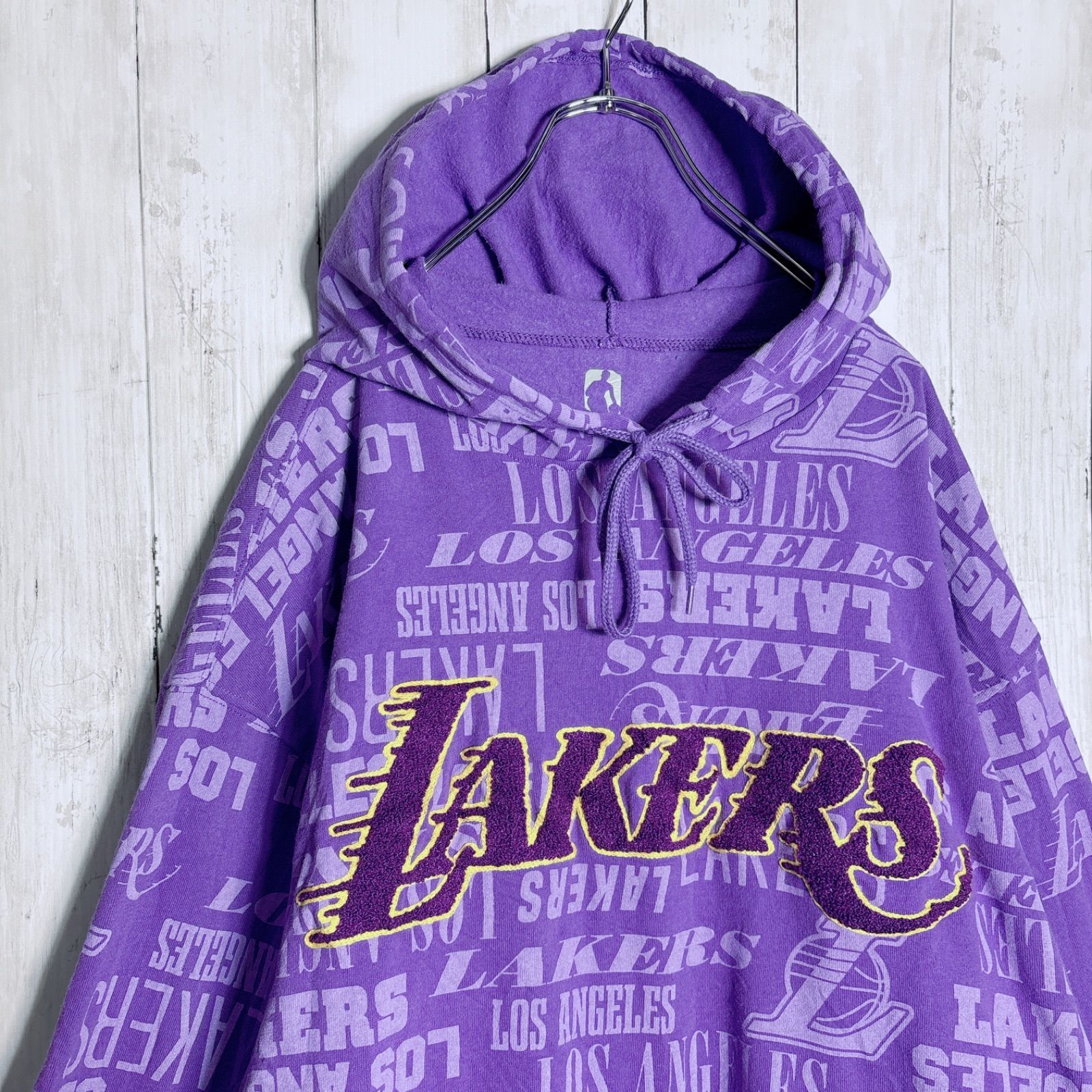 海外モデル/入手困難】NBA バスケ レイカーズ Lakers パープル 総柄 