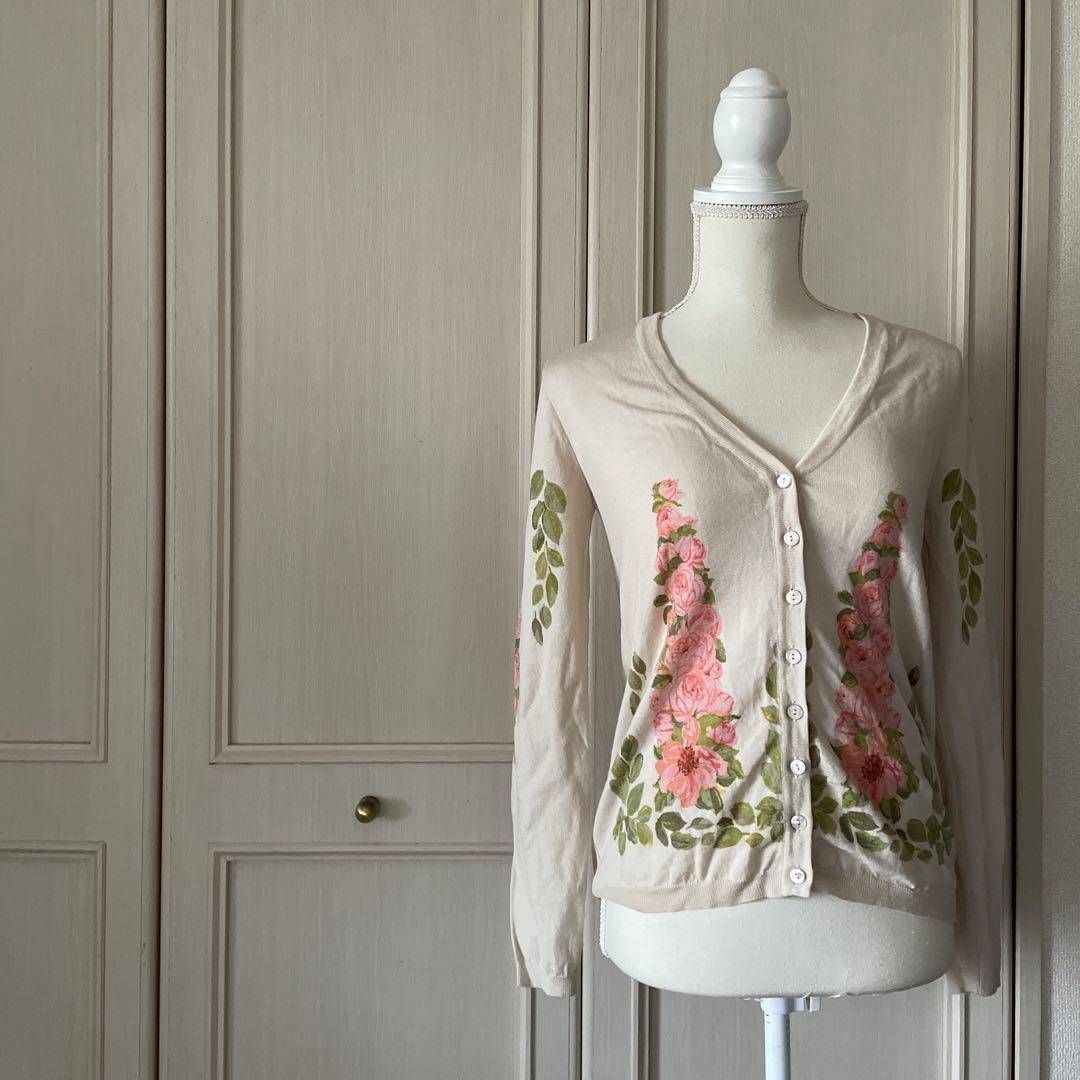 BLUGIRL Blumarine 花柄 グラデーション カーディガン BLUGIRL Blumarine 花柄 グラデーション カーディガンの通販はau PAY