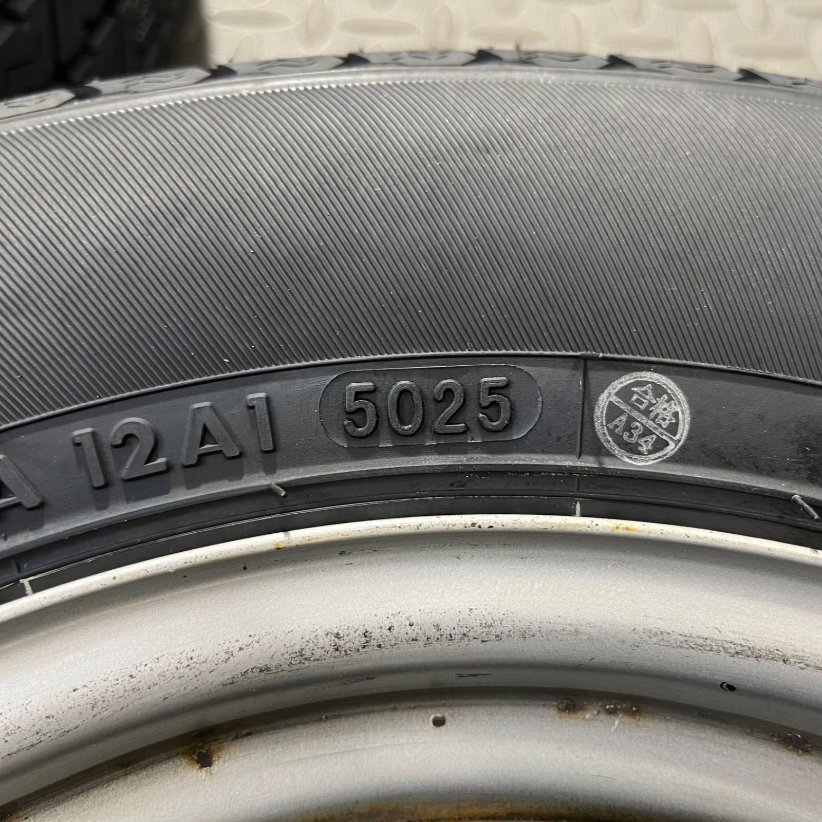 25年製 新品タイヤ 145/80R12 80/78N LT ヨコハマ スーパーバン356(夏