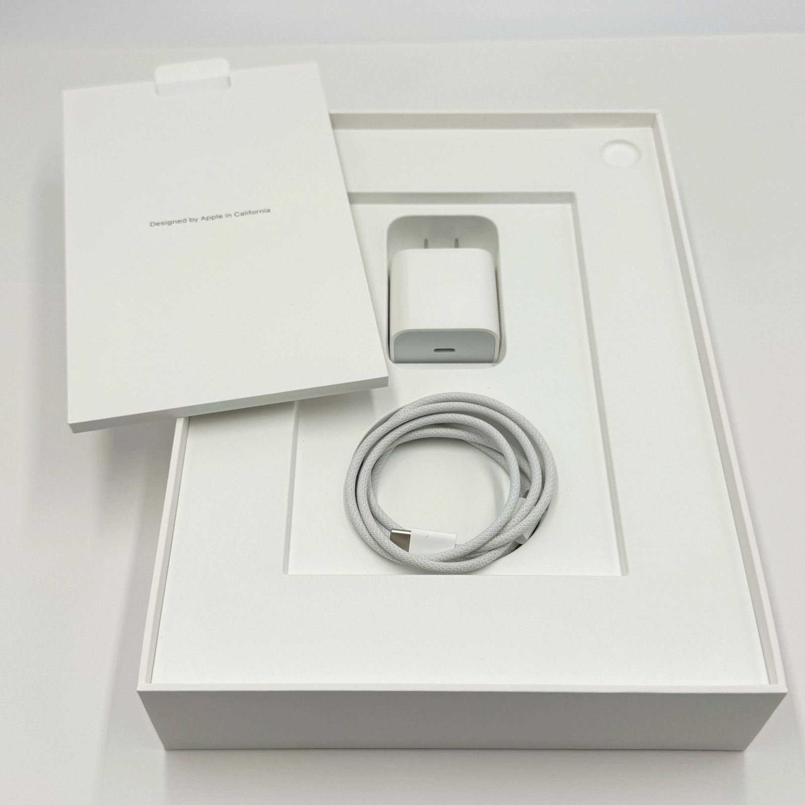 美品 iPad A16 11