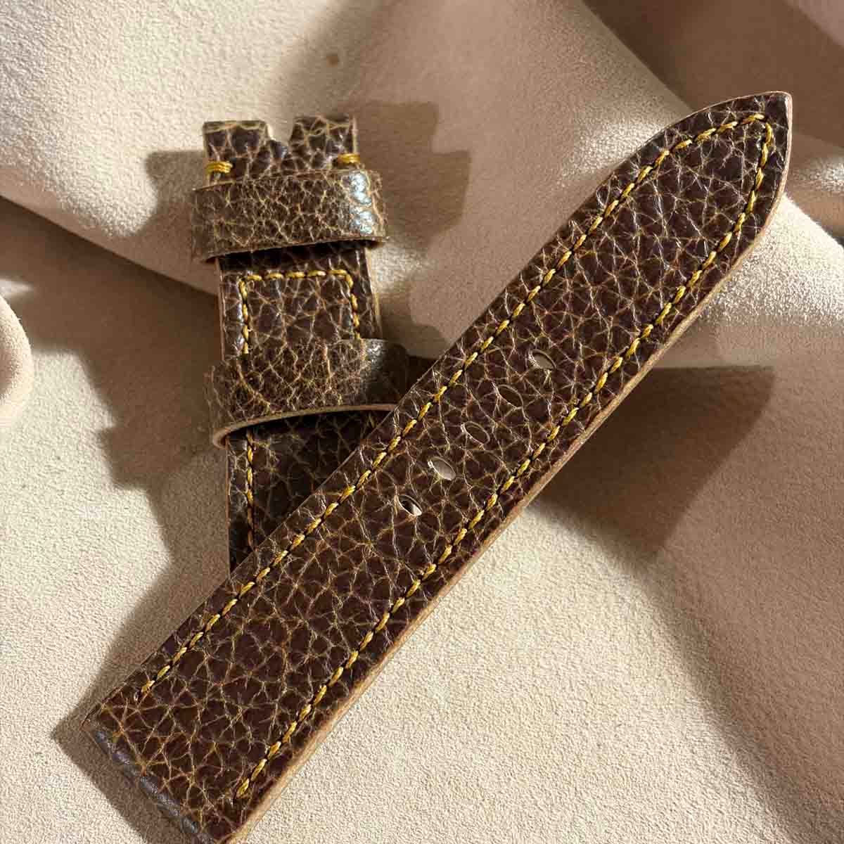 hor-263 HORWEEN バイソンレザー / ブラウン 腕時計ベルト (ラグ26mm 
