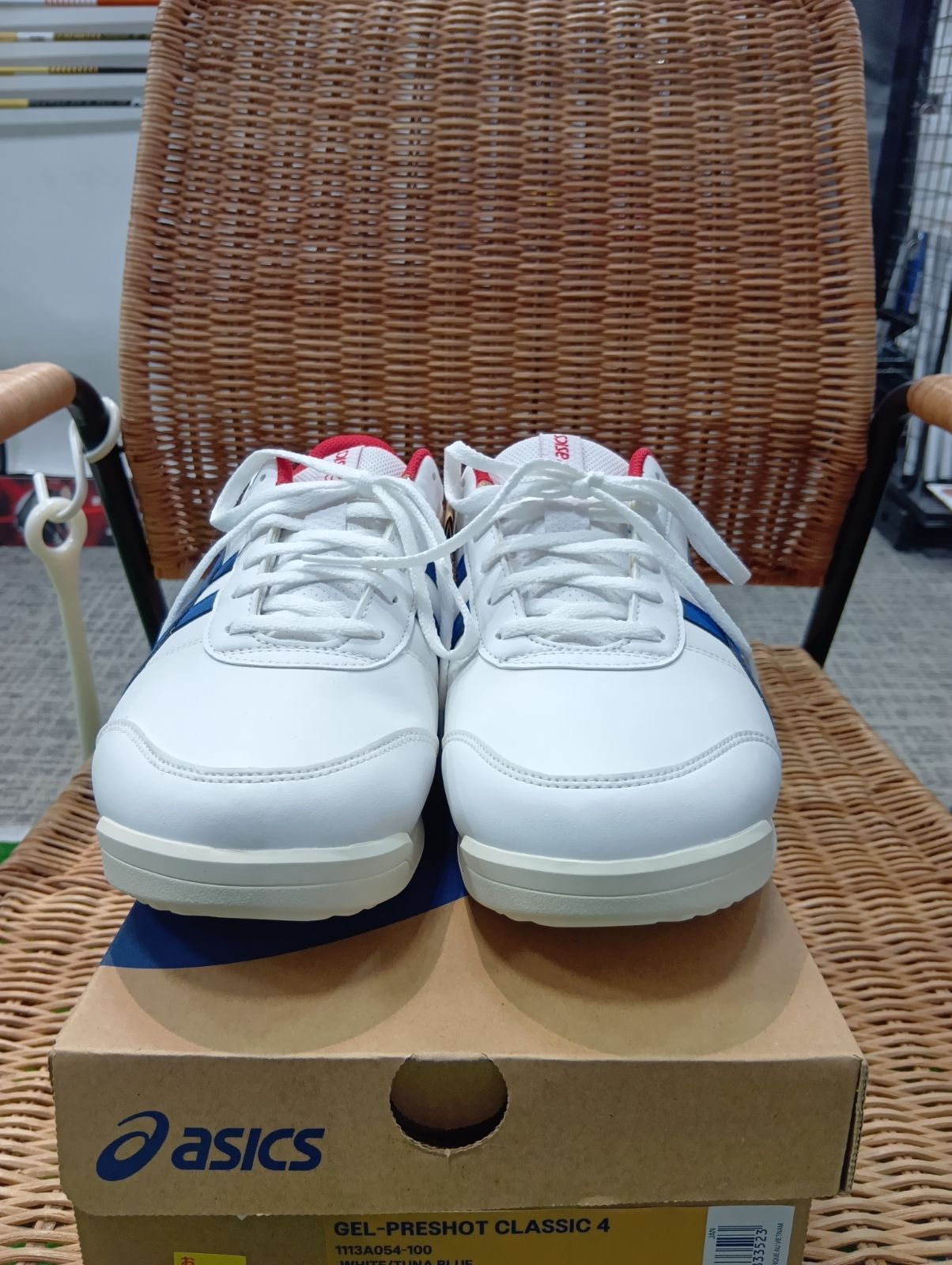 Sh【新品未使用】アシックス asics GEL-PRESHOT CLASSIC 4 1113A054 