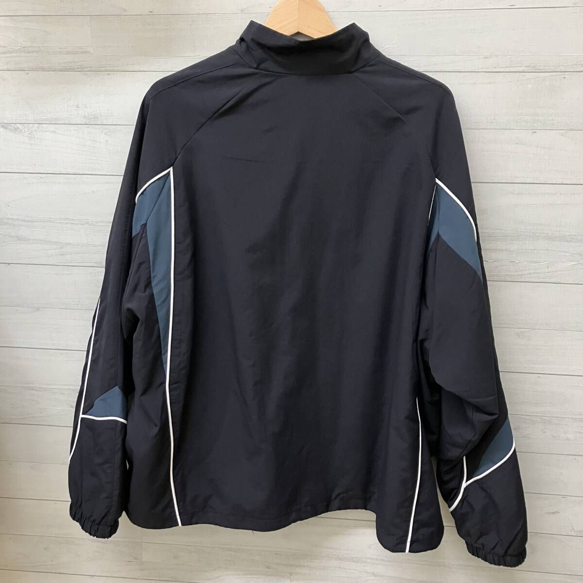Supreme フード付きナイロンジャケット ブラック Supreme シュプリーム ナイロンジャケット Contrast Piping Track