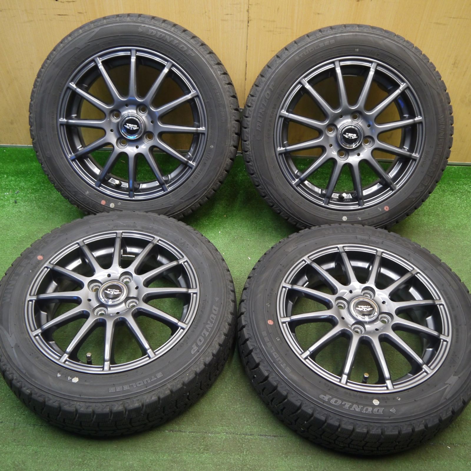 バリ溝！22年！キレイ！9.5分☆スタッドレス 155/65R14 ダンロップ 