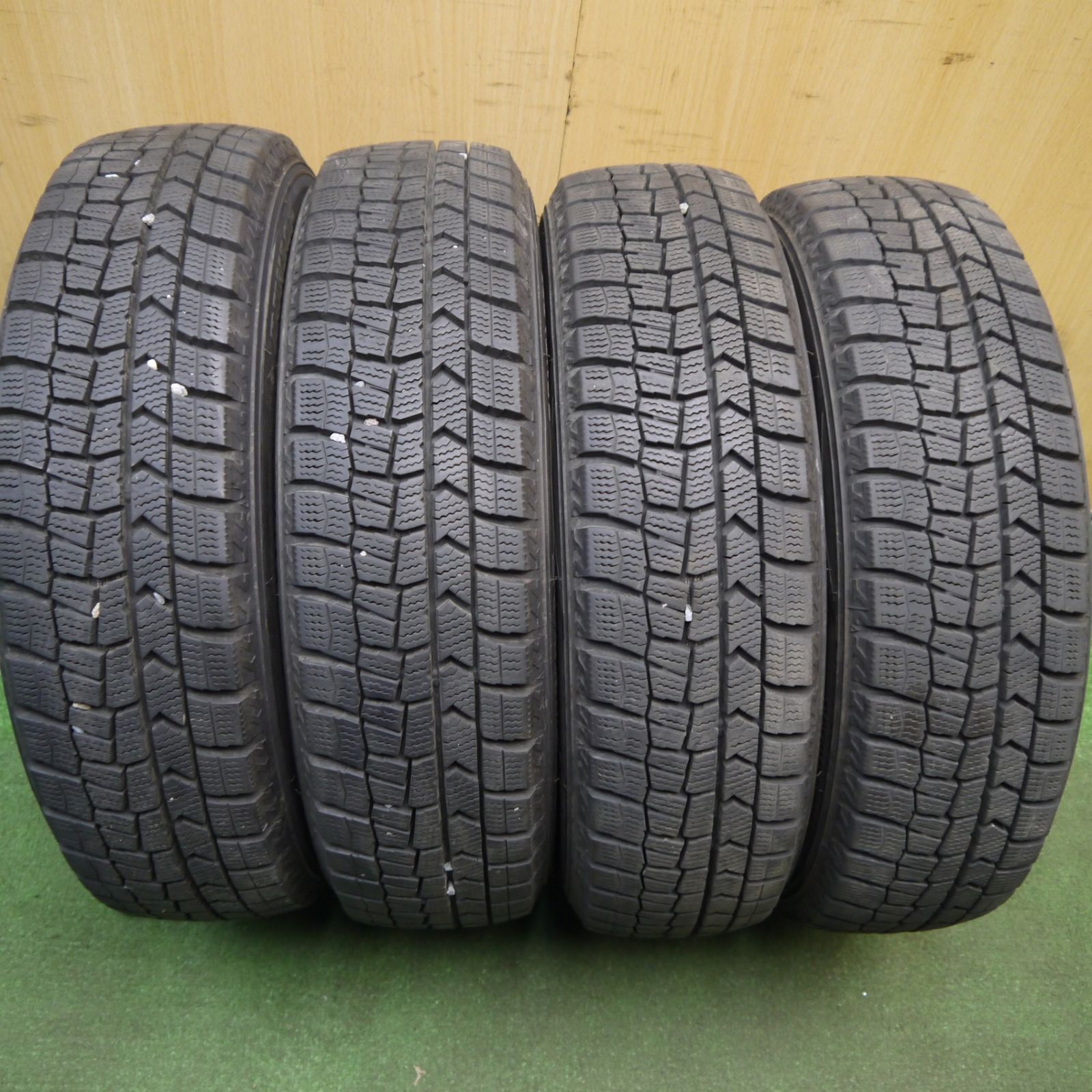 バリ溝！22年！キレイ！9.5分☆スタッドレス 155/65R14 ダンロップ 