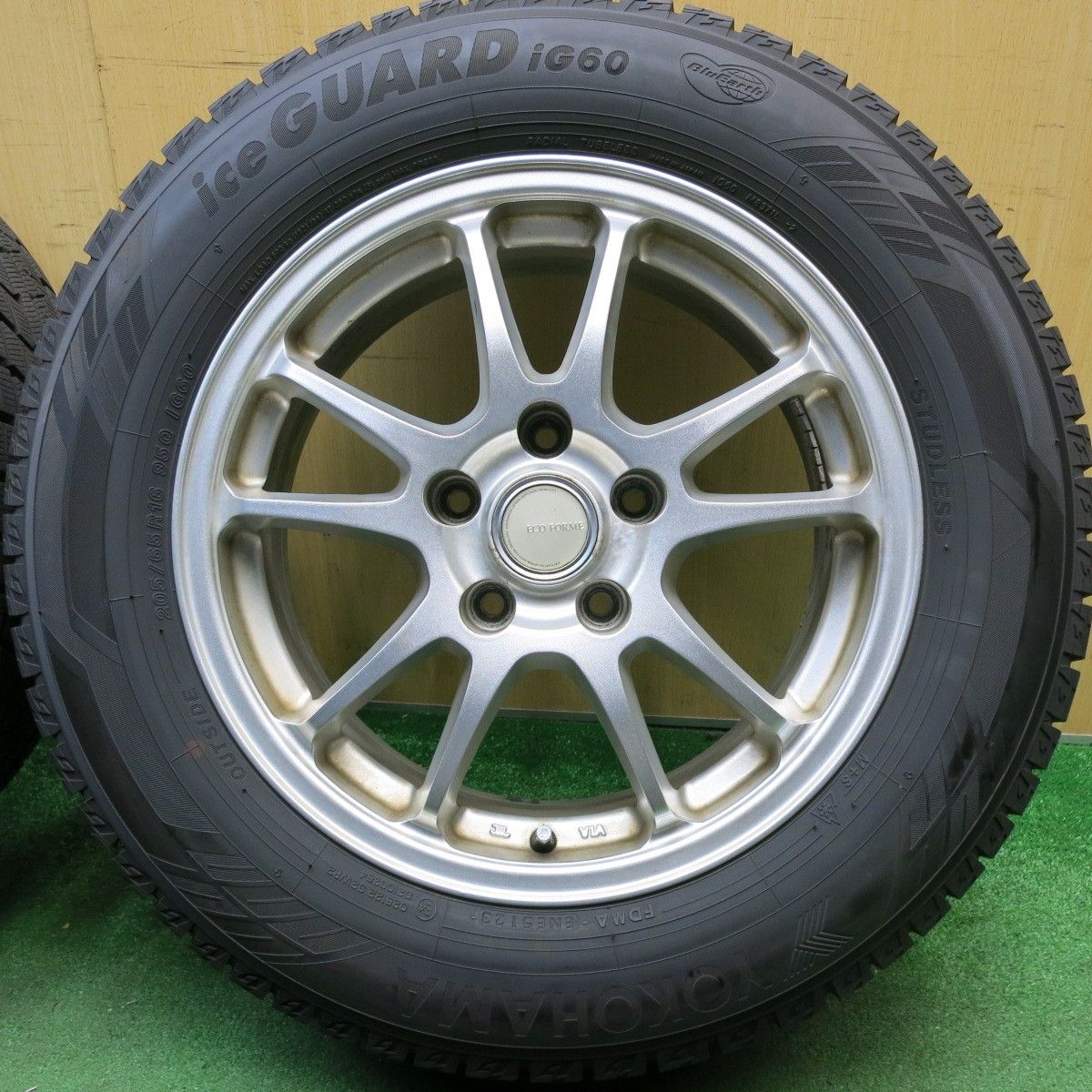 バリ溝！23年！9分☆スタッドレス 205/65R16 ヨコハマ アイスガード 