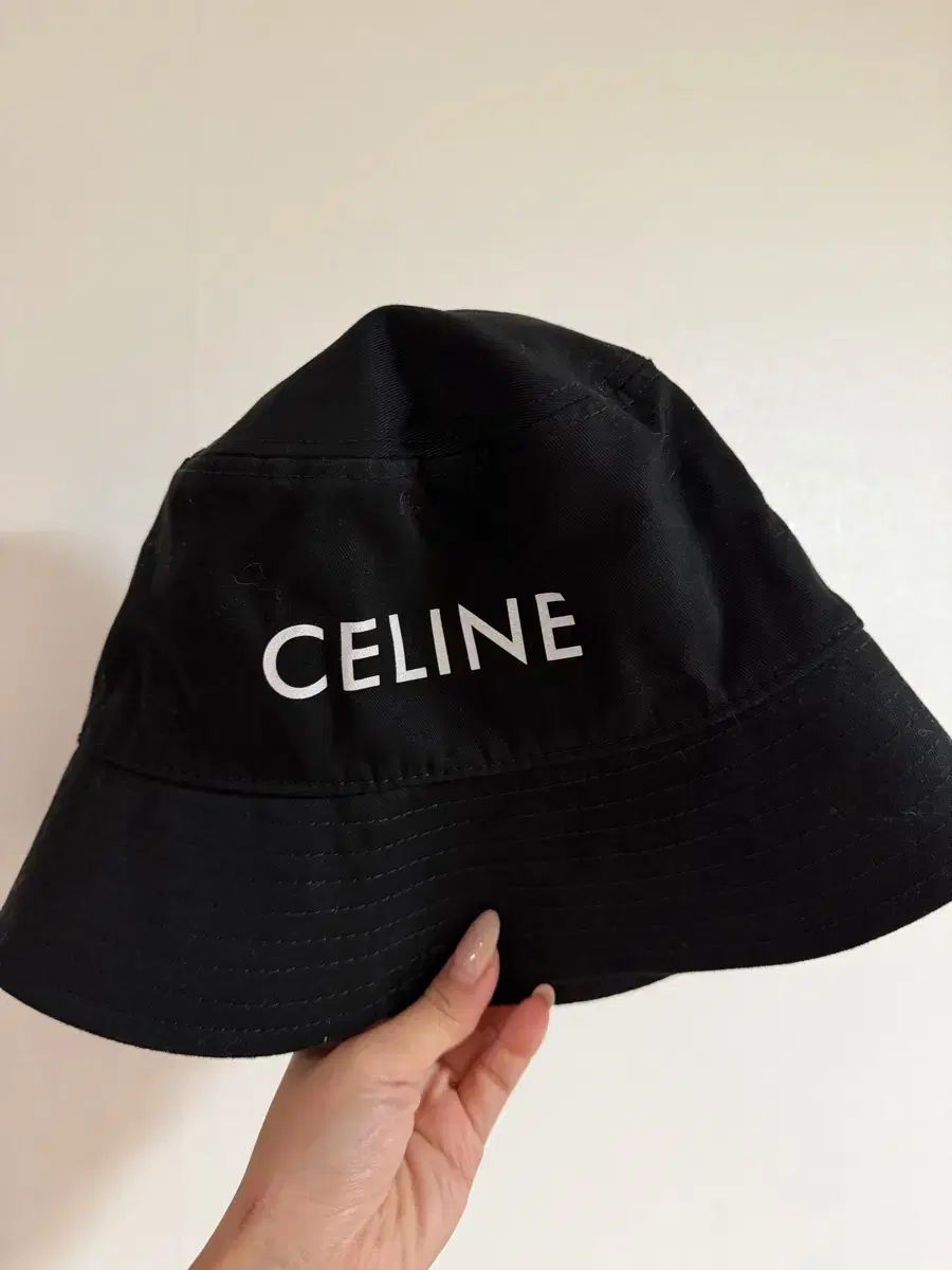 seicham様専用】CELINE バケットハット / ブラック Mサイズ 【公式通販】