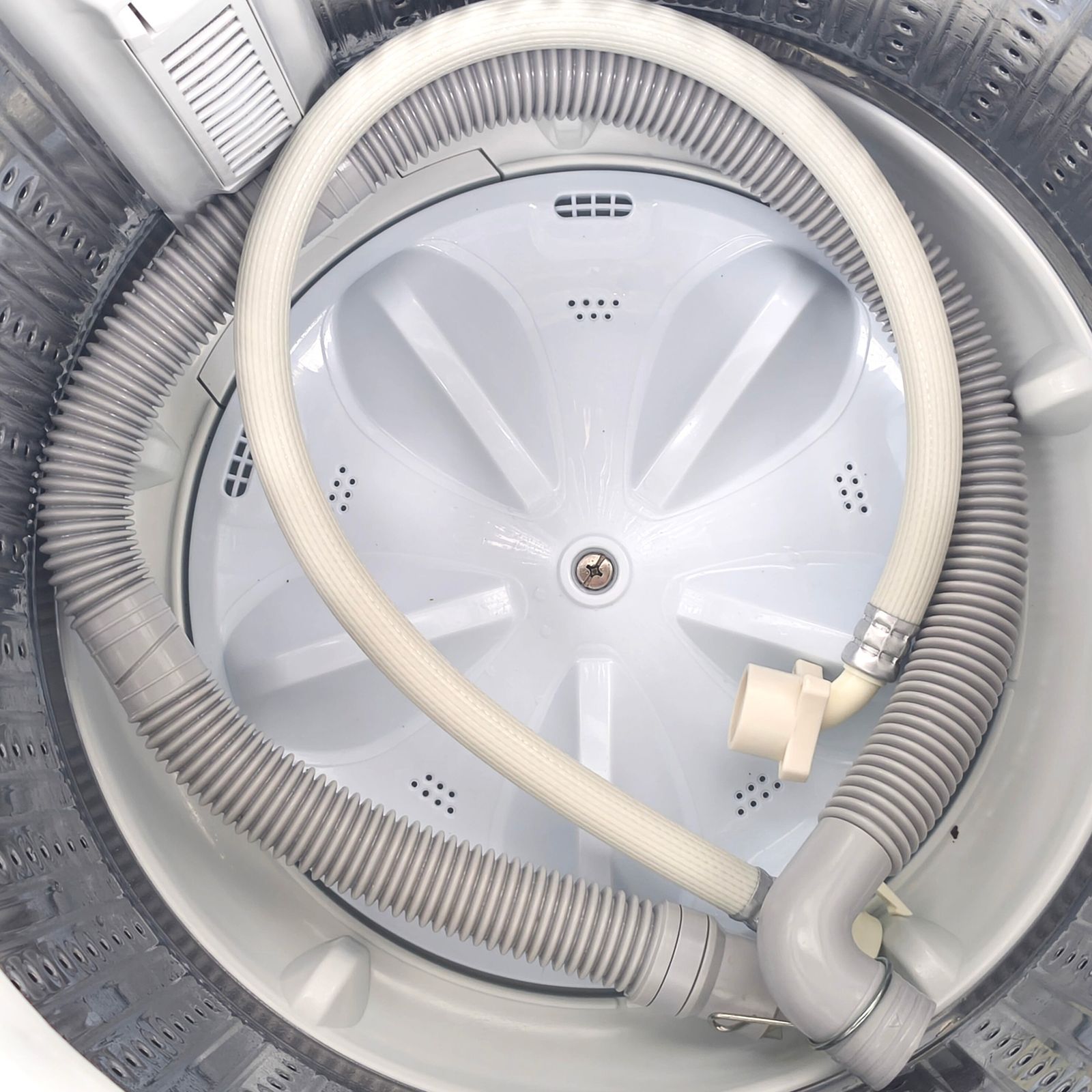 ヤマダセレクト・全自動電気洗濯機・RORO・YWM-T55LW・2024年製・5.5kg 