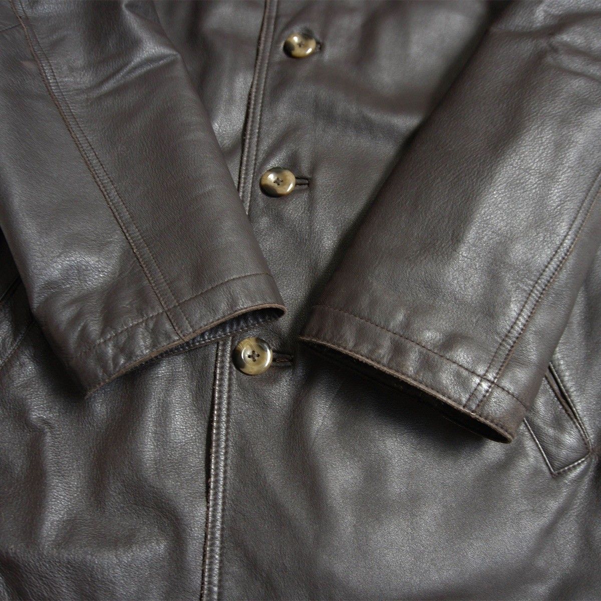 【美品】EDDIE BAUER【レザー カーコート】XL ダークブラウン エディーバウアー 26030875 美品】EDDIE BAUER【レザー カーコート】XL ダークブラウン エディー
