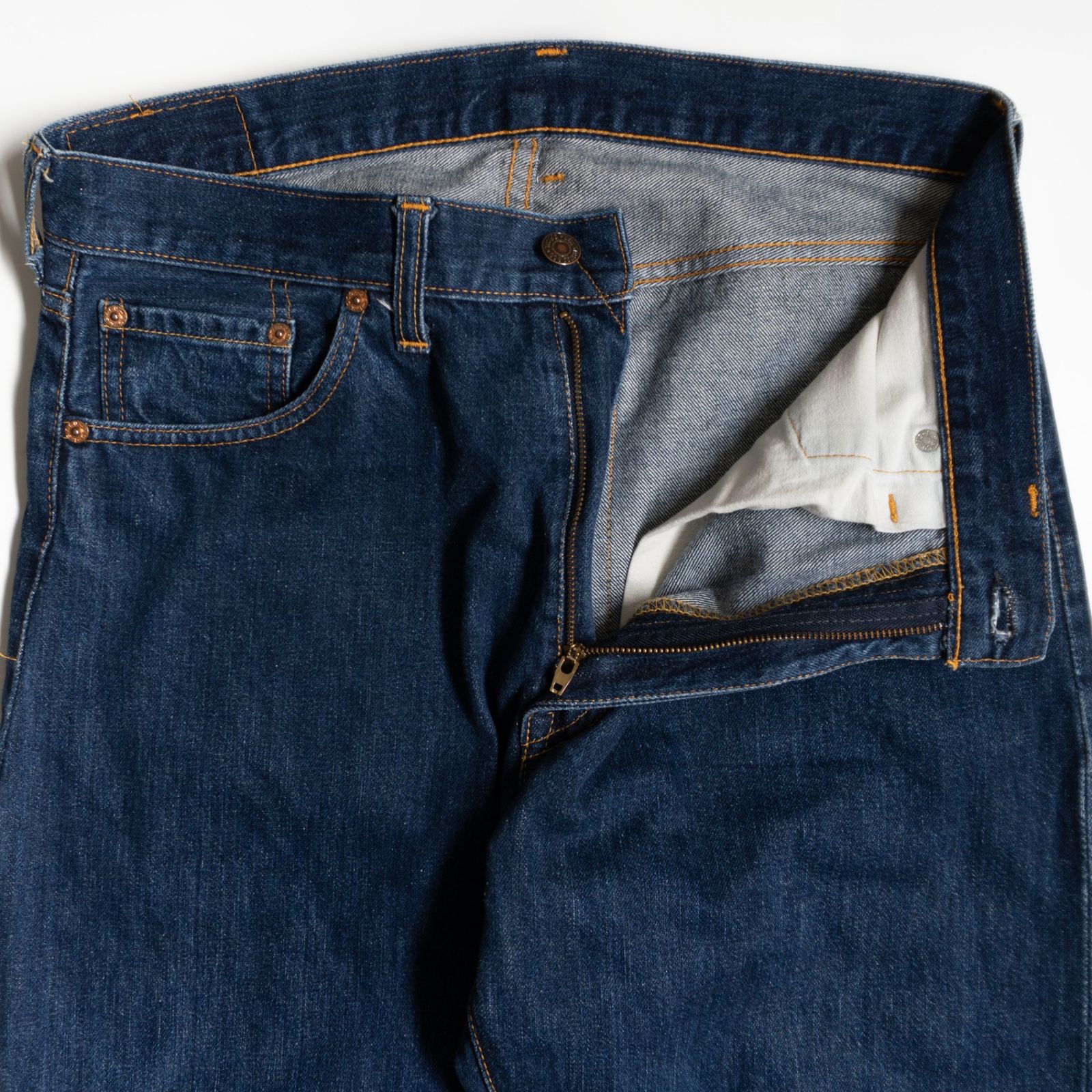 バレンシア製】 LEVI