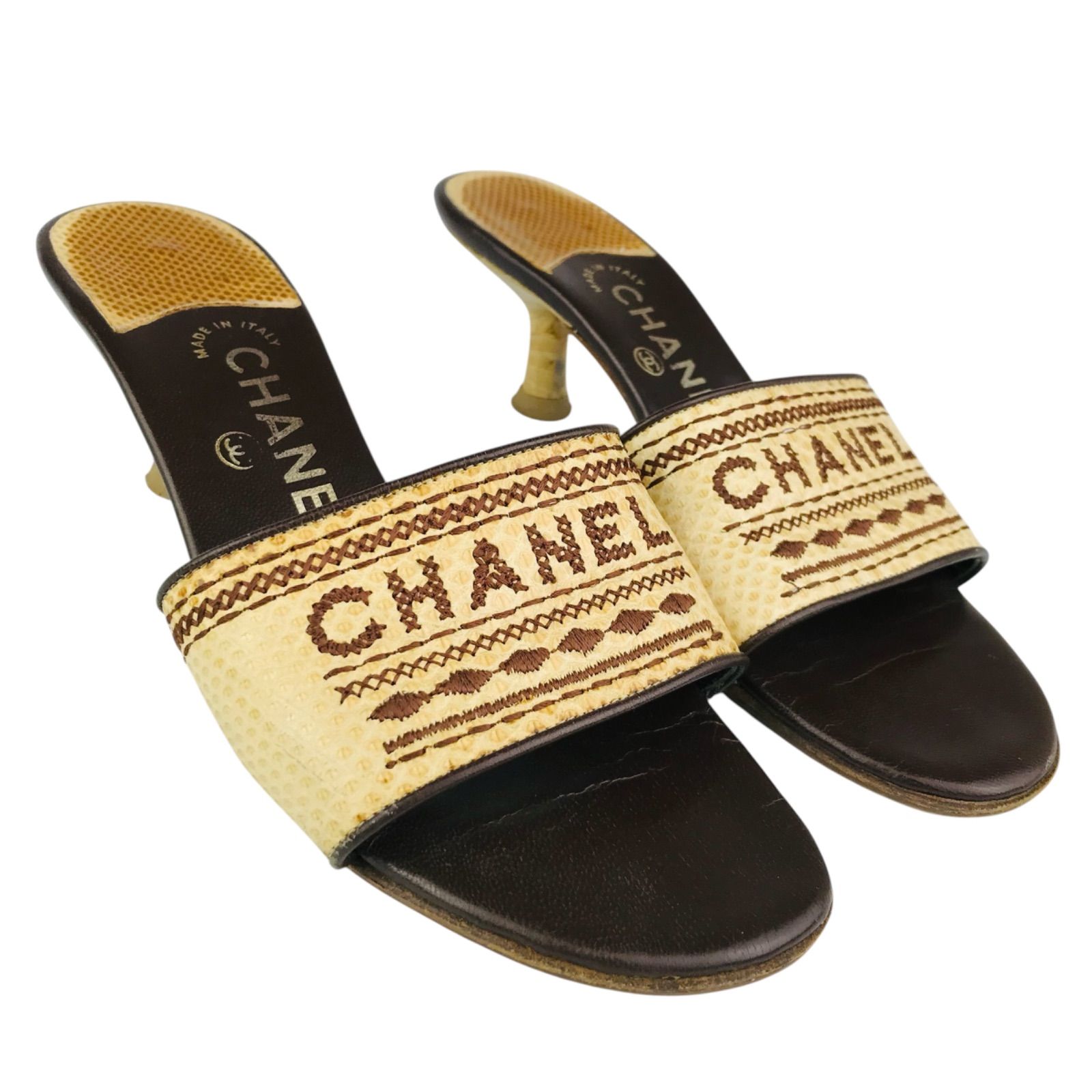 美品☆CHANEL☆シャネル・レディース レザー ブランドロゴ刺繍デザイン 