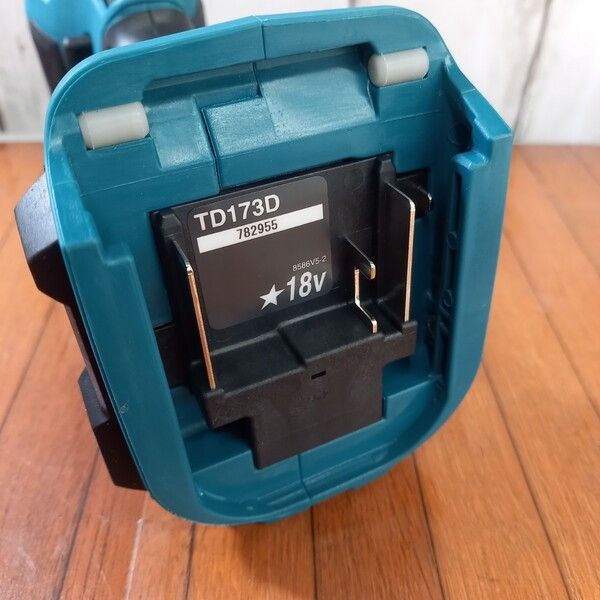 未使用】マキタ(makita) 充電式インパクトドライバー TD173DZ 【野田 