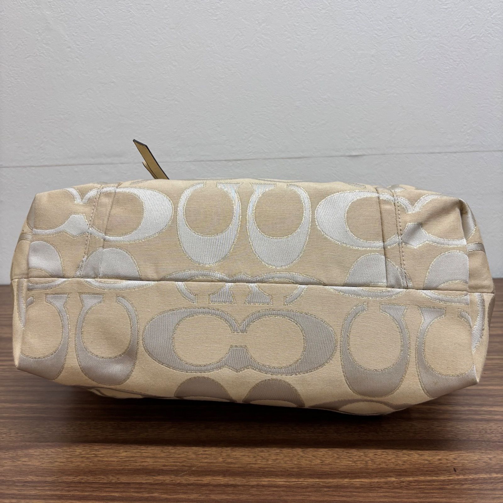 b) COACH コーチ ポピー Poppy ハンド ショルダー バッグ シグネチャー 