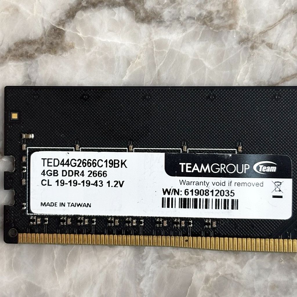 DDR4 2666 12GB(4GBx3) Memtest完走 Team - メルカリ