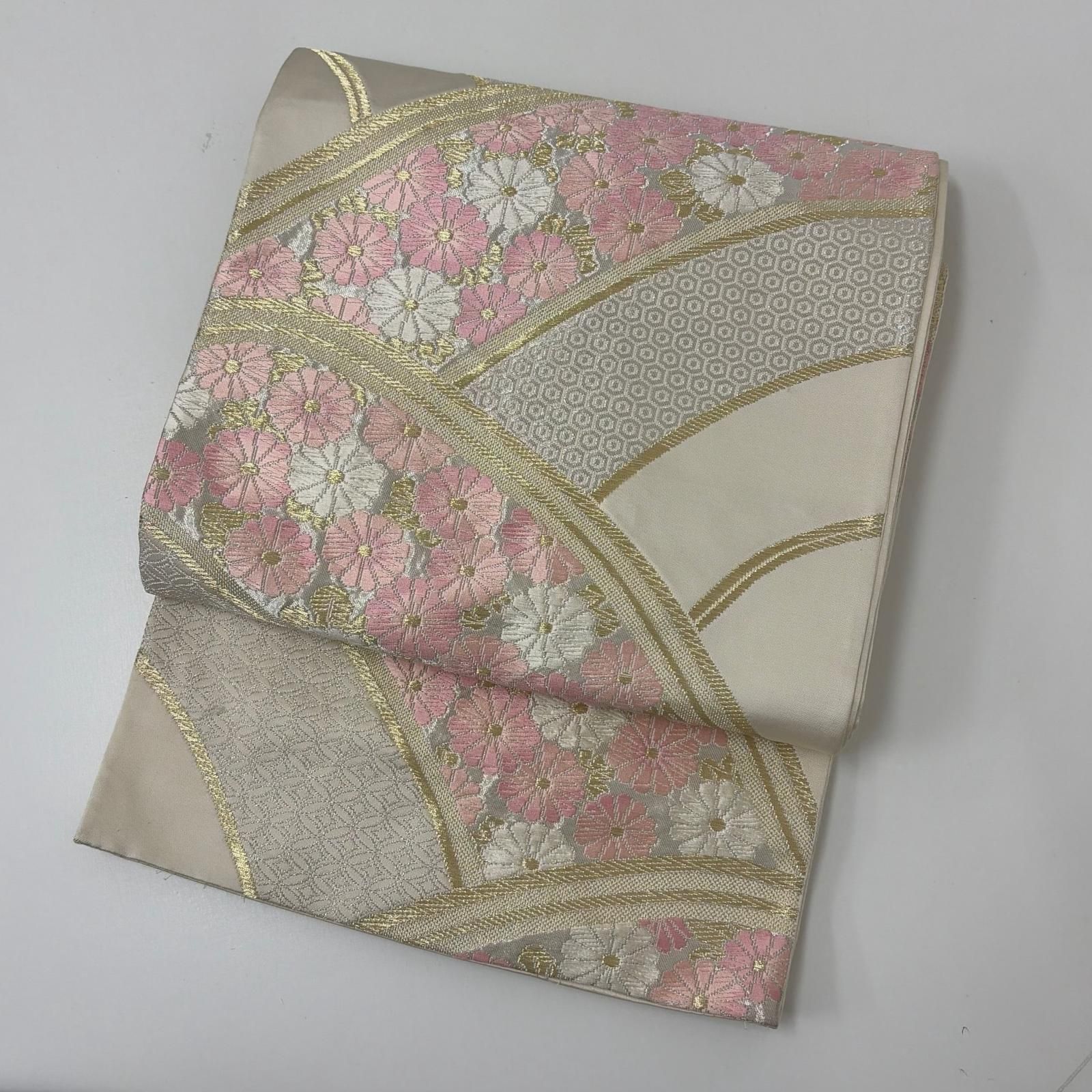 袋帯 唐織 本金糸 上品な織り出し 正絹 着物 MA-5058 - メルカリ 袋帯 唐織 本金糸 上品な織り出し 正絹 着物 MA-5058 - メルカリ