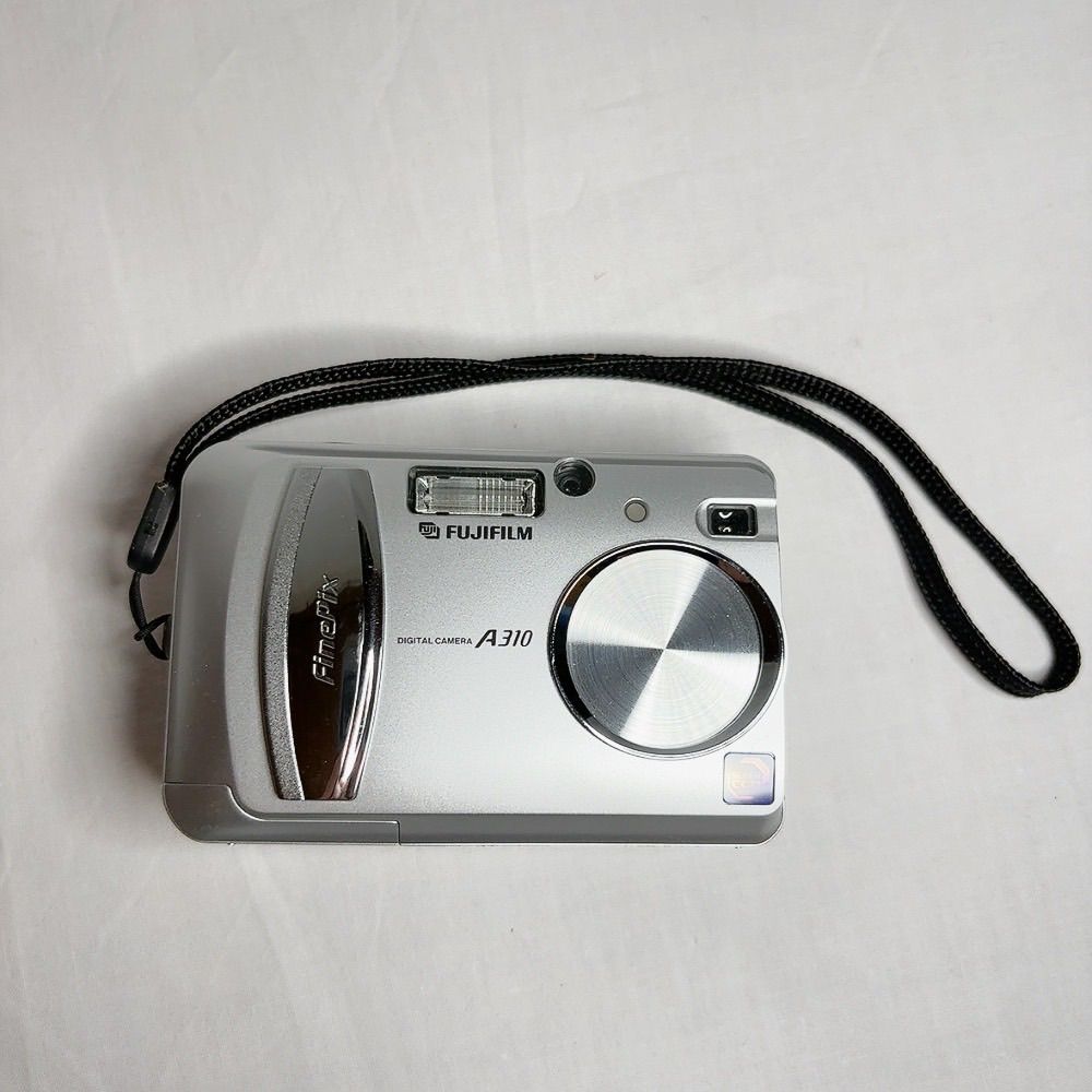 FinePix A310 富士フイルム コンパクトデジカメ 300万画素 CCDセンサー