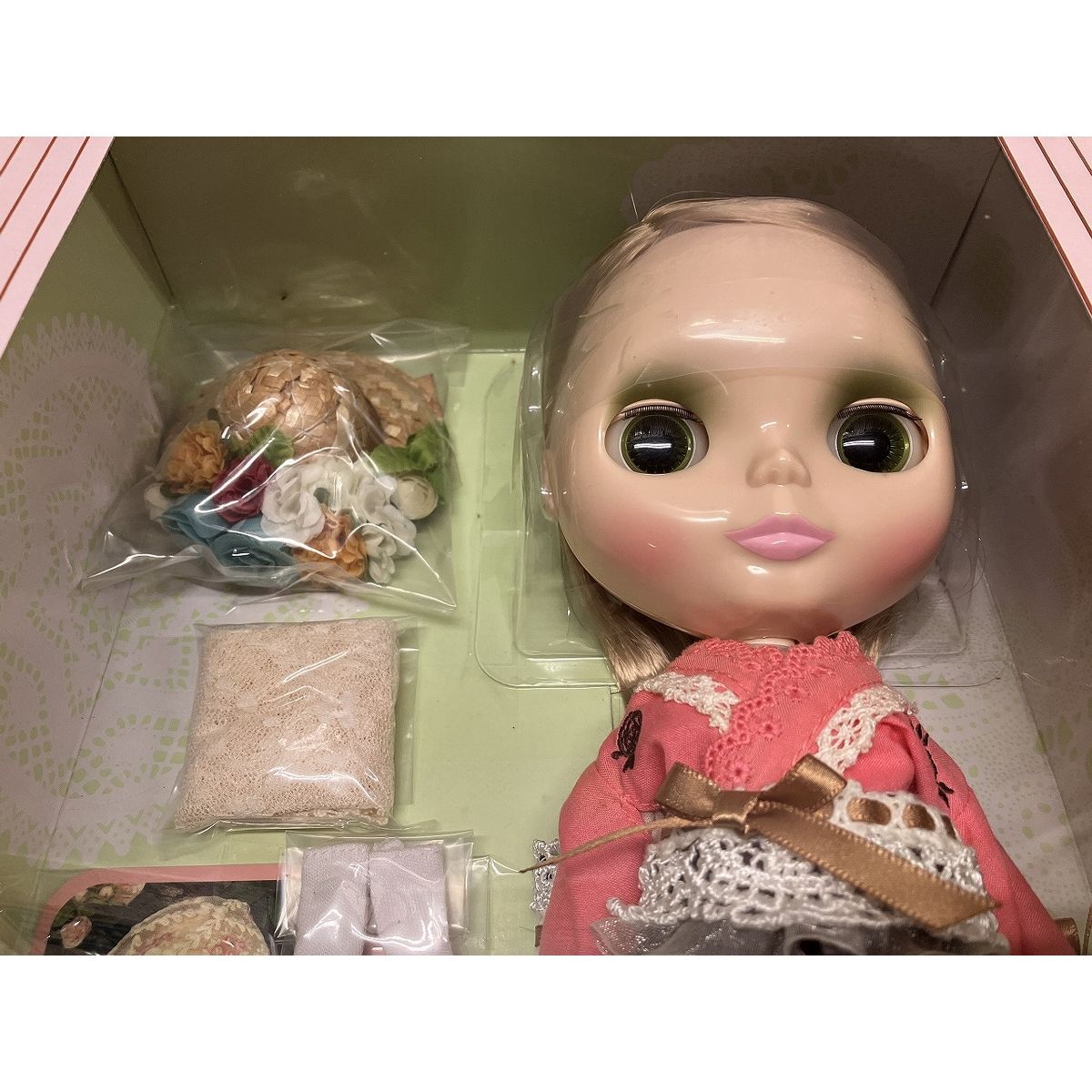 ⭐︎豆千代コラボ ネオブライス ストロベリーミルフィーユ 美品 【公式