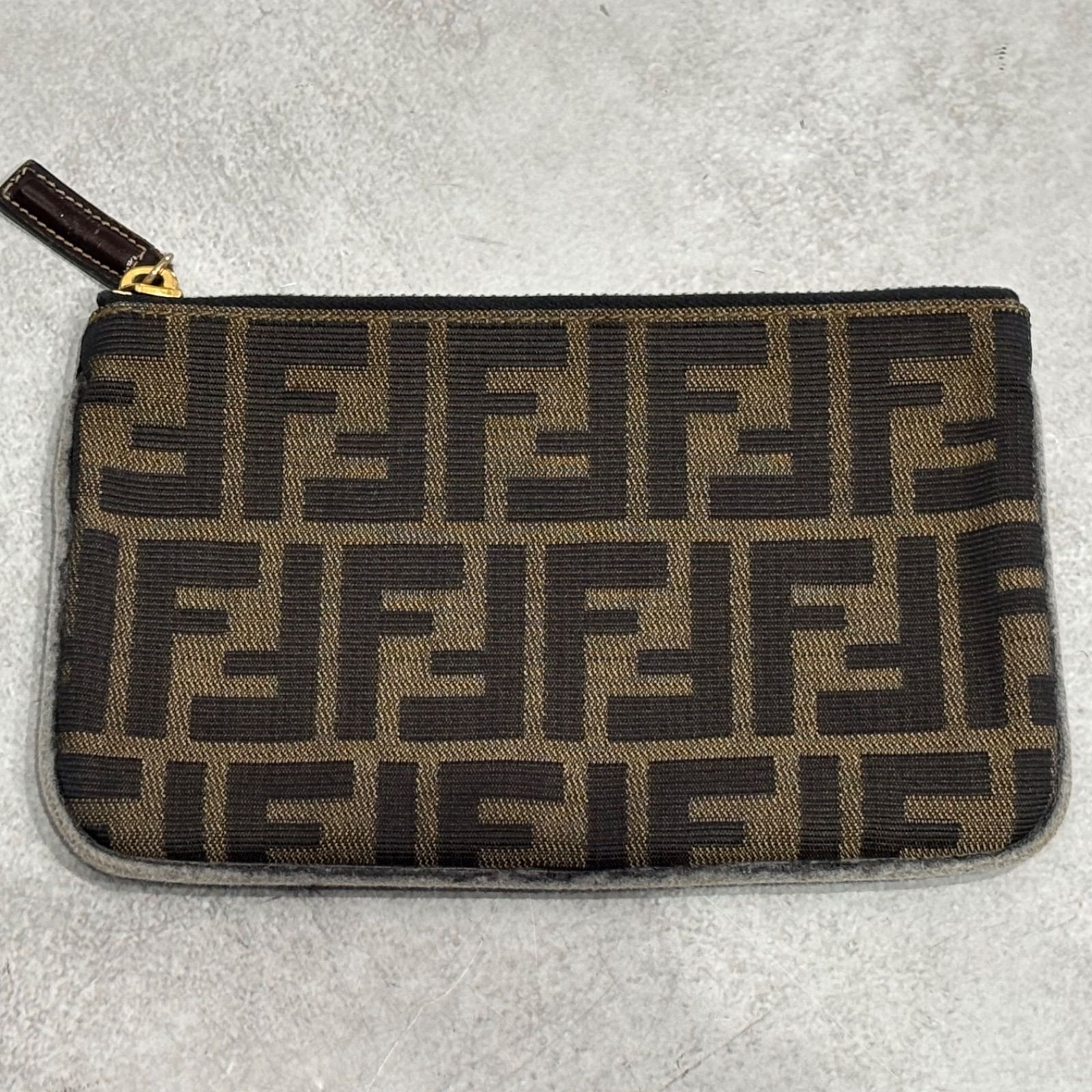 FENDI フェンディ ズッカ柄 ポーチ ミニポーチ ブラウン 化粧ポーチ