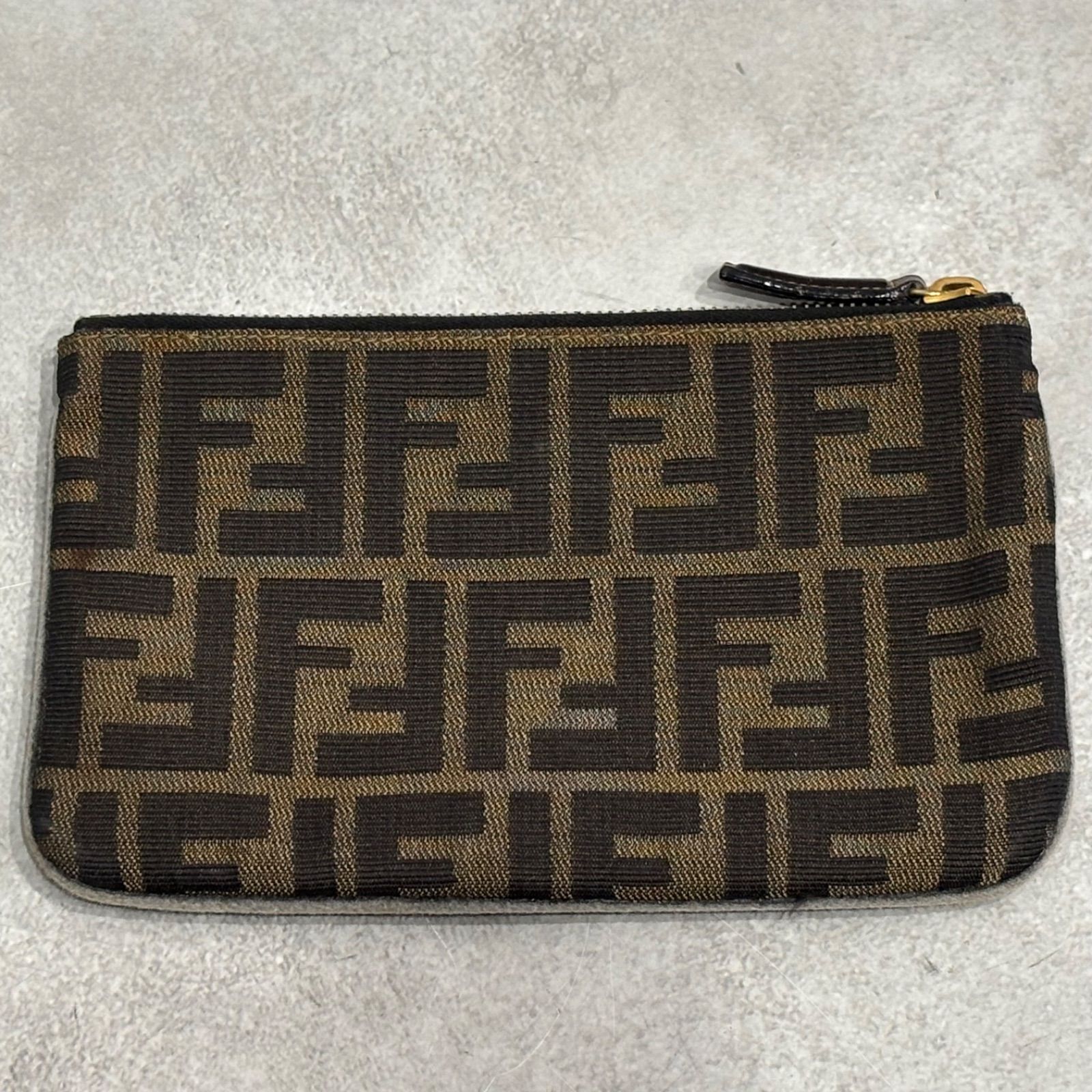 FENDI フェンディ ズッカ柄 FF柄 ポーチ ミニポーチ 小物入れ マルチ