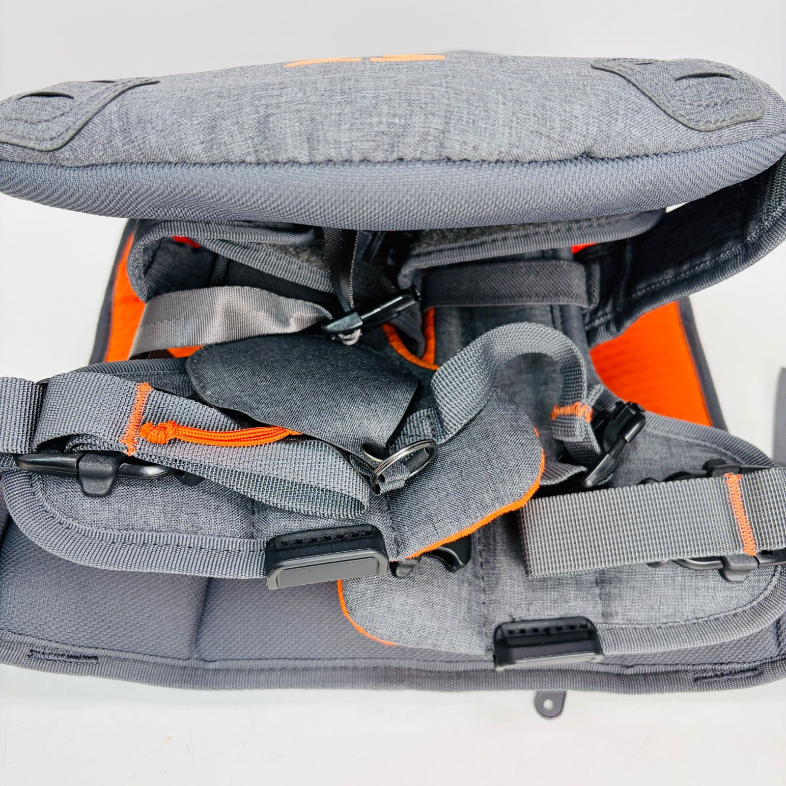 新品未使用】ミニマイス 肩車キャリア ライトグレー オレンジ MINIMEIS