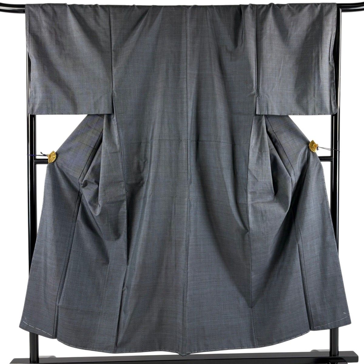 【美品】 男着物 身丈150cm 裄丈69.5cm L 袷 アンサンブル 紬 きぬたや 亀甲絣 墨色 正絹 名品 【中古】