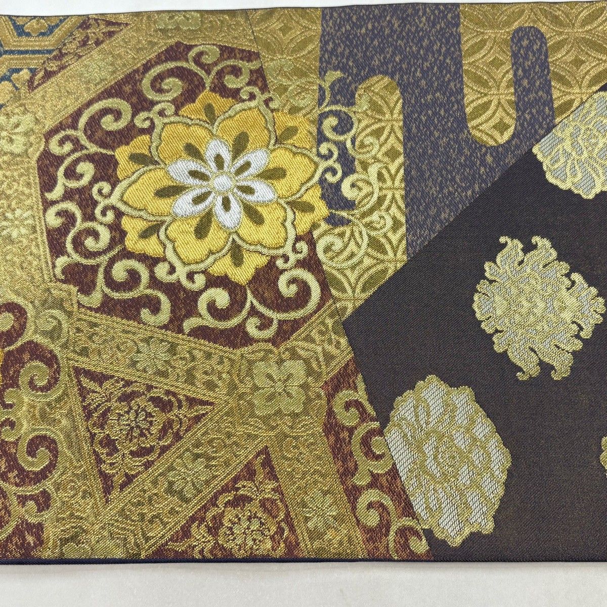 美品】 袋帯 秀品 川島織物 落款 華文 亀甲 金銀糸 箔 紫 六通 美品】 袋帯 秀品 川島織物 落款 華文 亀甲 金銀糸 箔 紫 六通