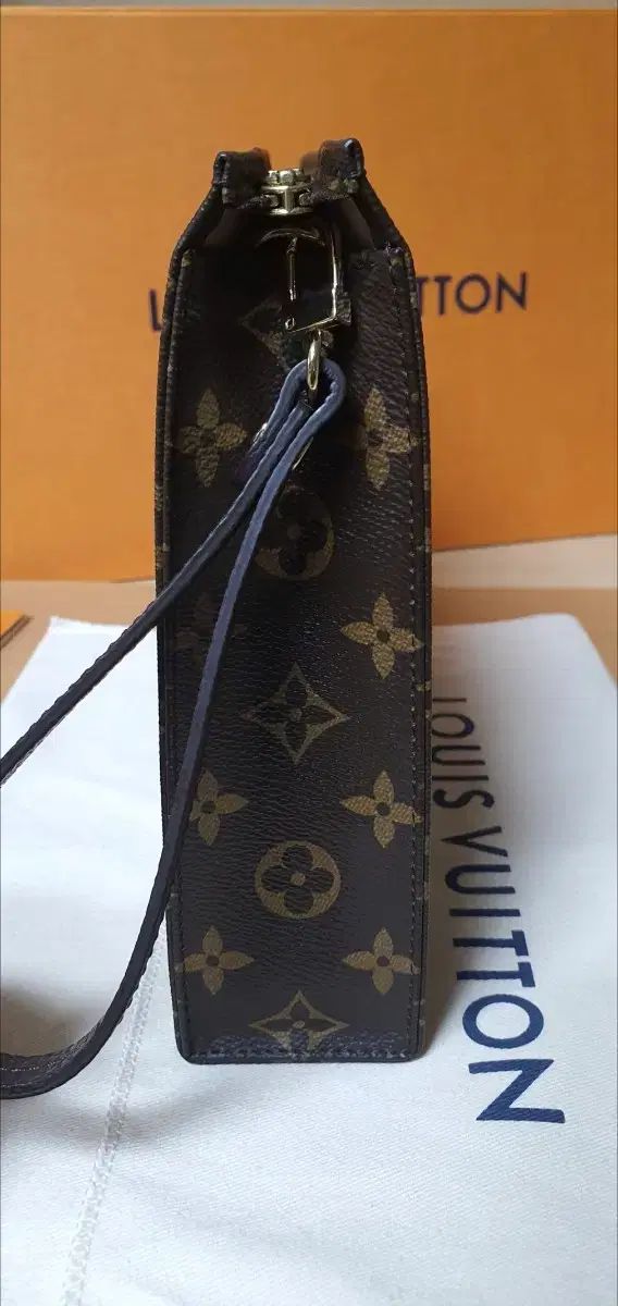 Buy from Japan Easily