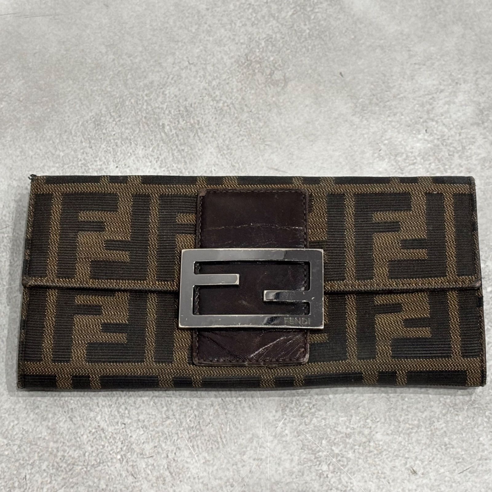 FENDI フェンディ ズッカ FFロゴ キャンバス レザー 長財布 二つ折り長